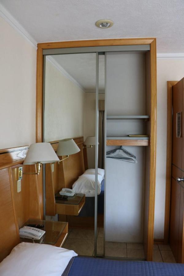 Cypres Hotel & Suites Запопан Екстериор снимка