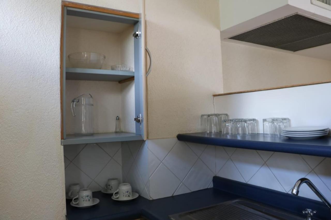 Cypres Hotel & Suites Запопан Екстериор снимка